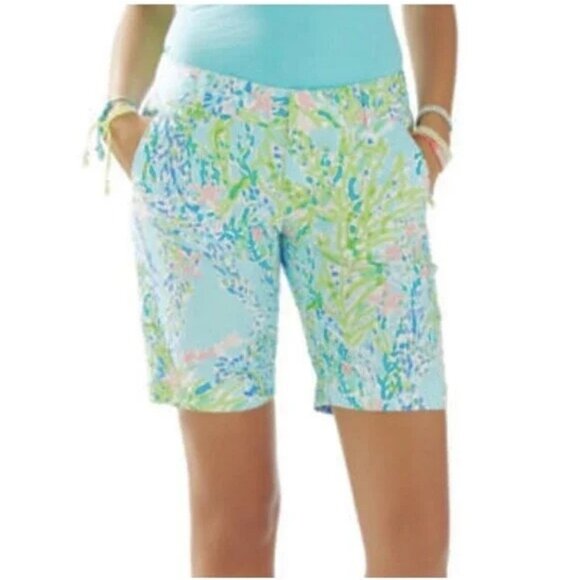 Lilly Pulitzer Size S Blue Heaven The Chipper Floral Coral Print Bermuda Shorts - Picture 1 of 15
